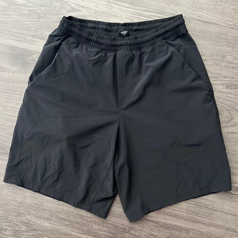 NWOT Lululemon Pace Breaker Linerless Shorts 9”